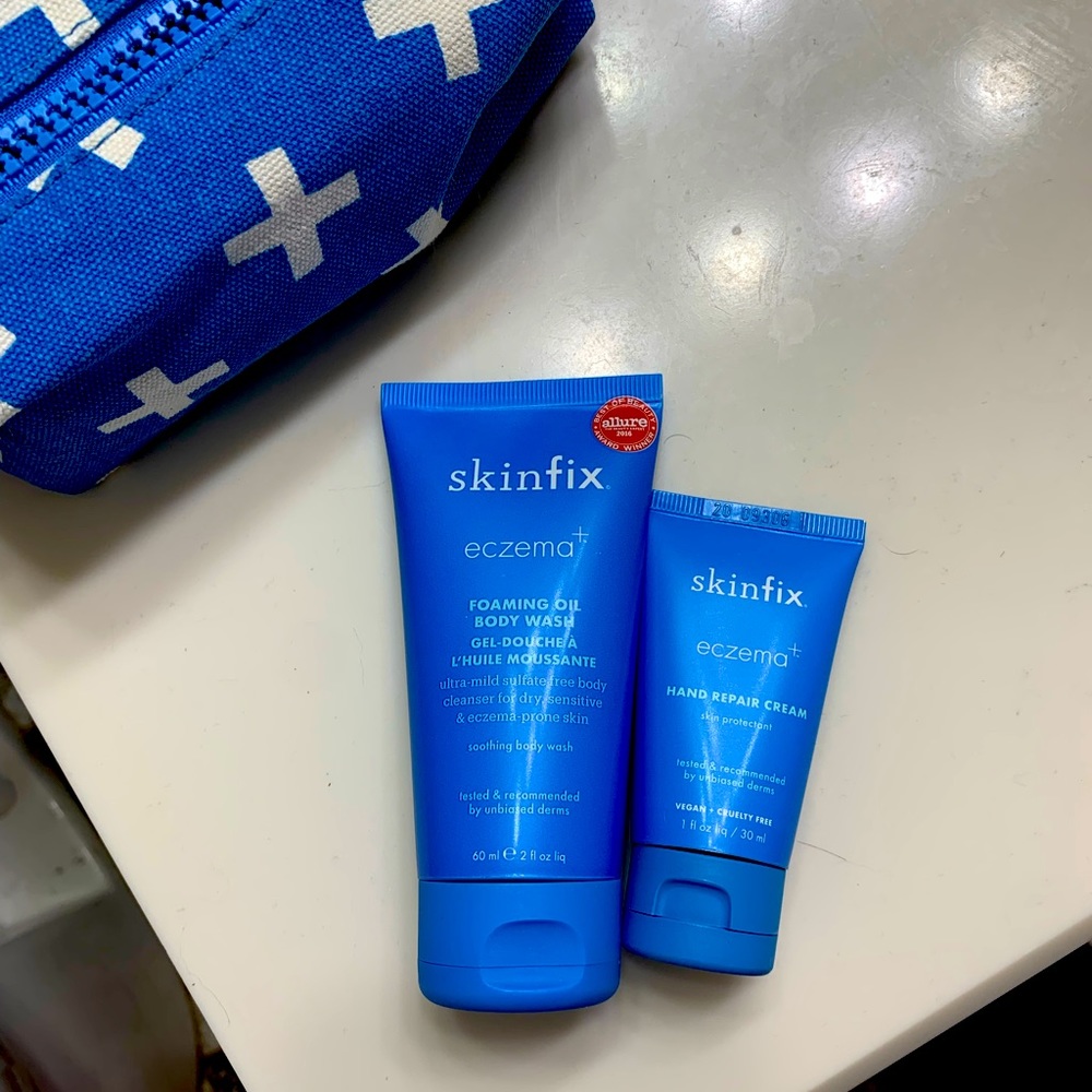 SkinFix Foaming Oil Body Wash + Hand Repair Cream Set